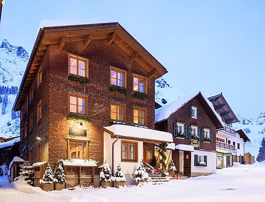 Chalet Juneria in Zurs, Austria