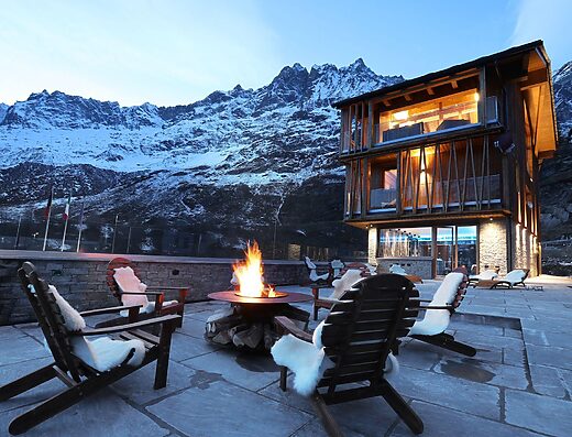 Chalet Lissena in Breuil-Cervinia, Italy